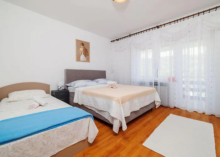 Beschauliches Nur 650 Meter Zum Mit Fitnessraum, Meerblick, Grill Apartman Crikvenica