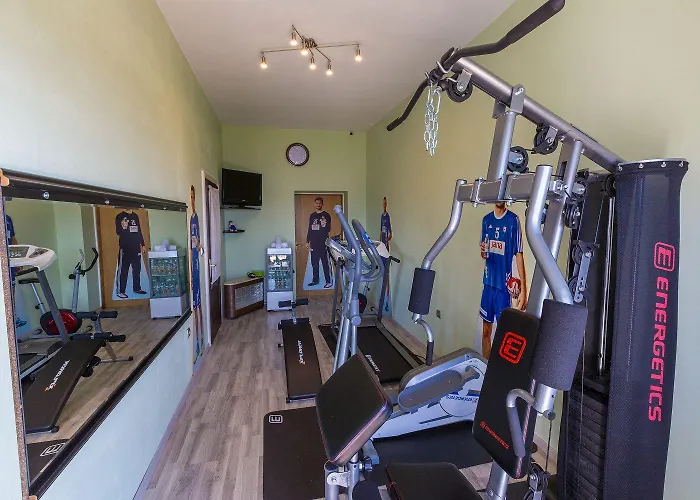 Beschauliches Nur 650 Meter Zum Mit Fitnessraum, Meerblick, Grill Crikvenica